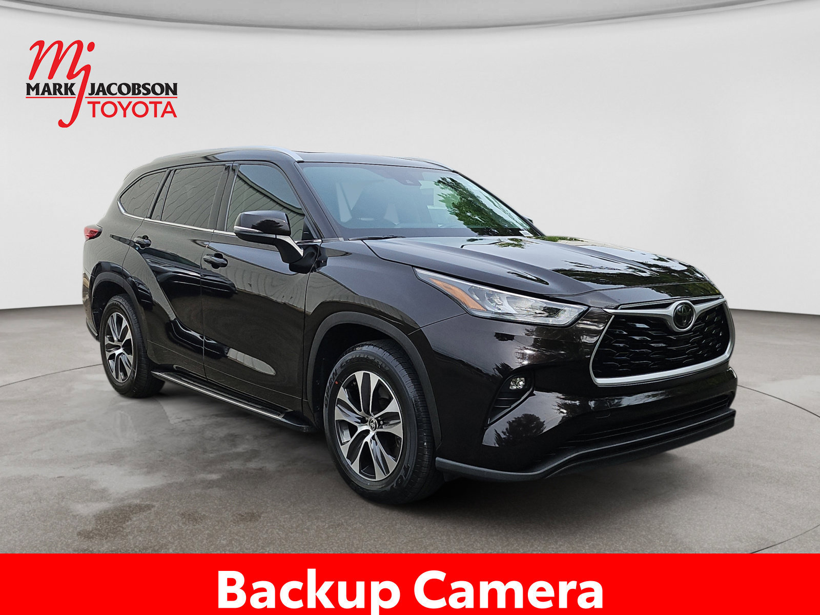 Used 2020 Toyota Highlander XLE FWD image 5