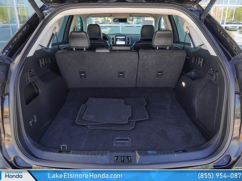 Used 2024 Ford Edge Titanium image 30