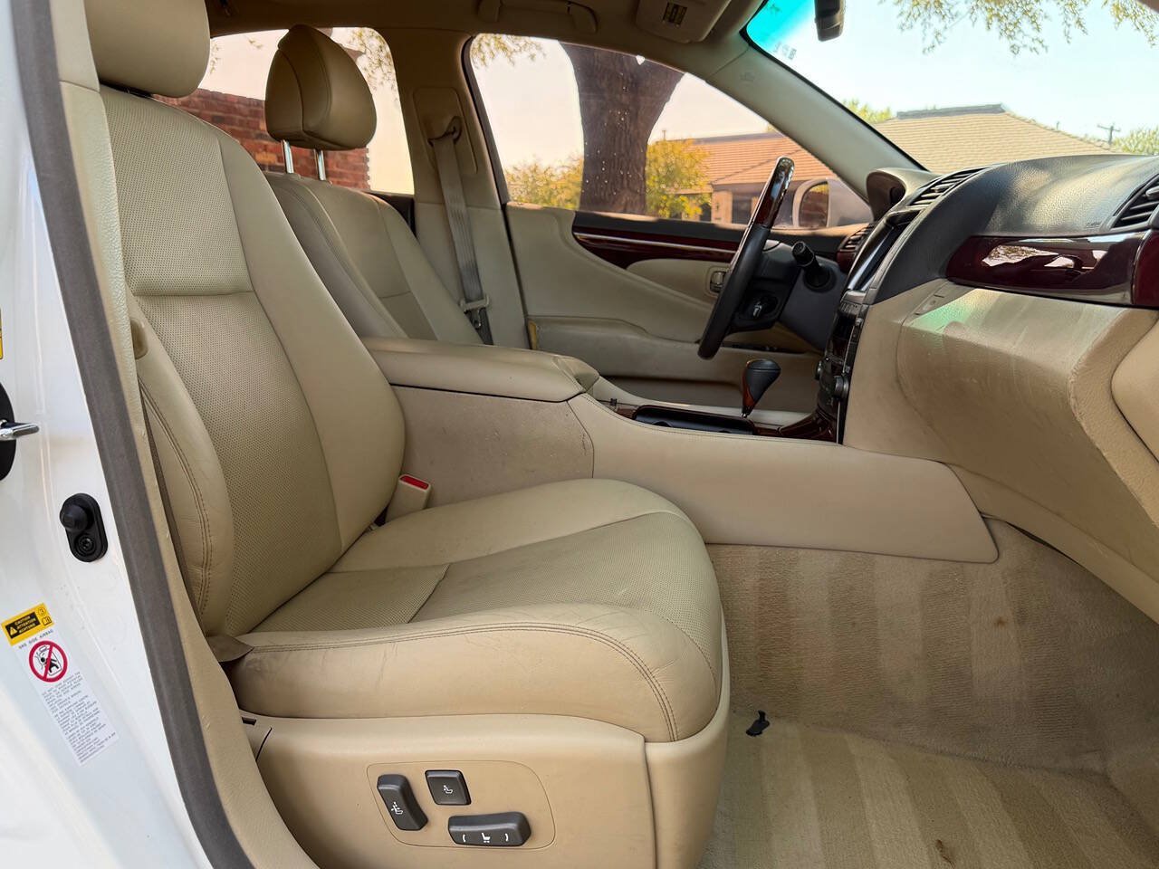 Used 2009 Lexus LS 460 w/ Comfort Pkg RWD image 13