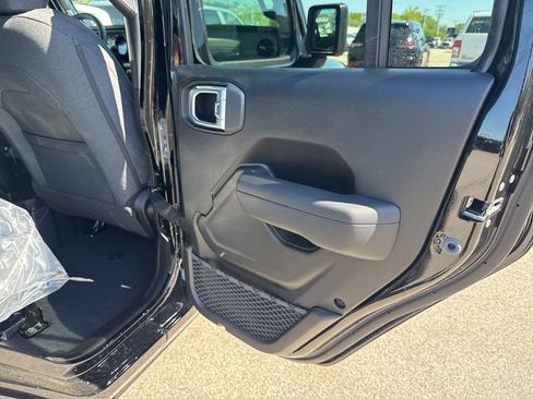 New 2026 Jeep Wrangler Unlimited Sport AWD/4WD image 21
