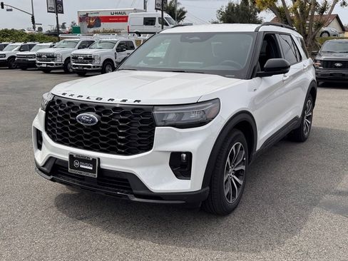 New 2026 Ford Explorer ST-Line image 7