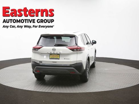 Used 2023 Nissan Rogue SV AWD/4WD image 38