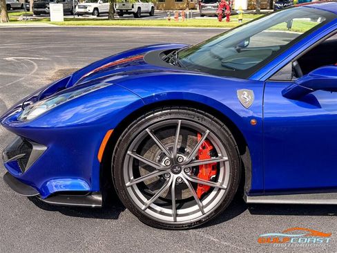 Used 2020 Ferrari 488 Pista Coupe RWD image 47