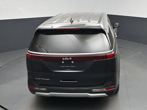 Certified 2022 Kia Carnival EX image 25