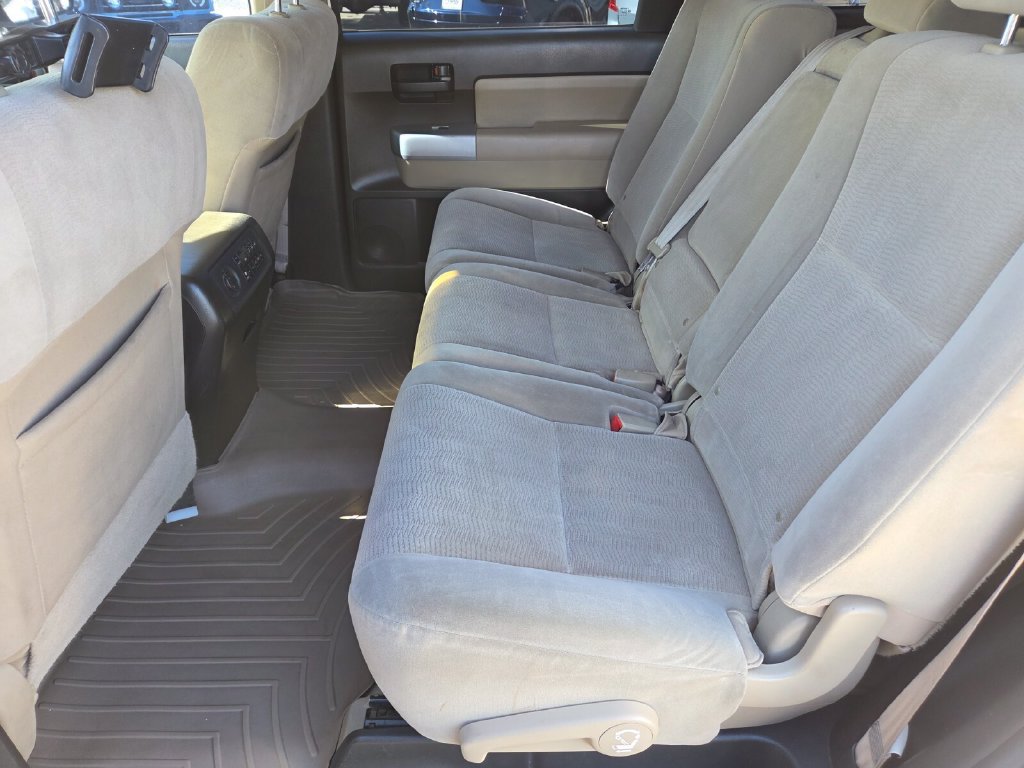 Used 2008 Toyota Sequoia SR5 w/ Towing Pkg AWD/4WD image 11