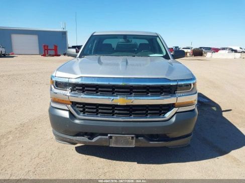 Used 2018 Chevrolet Silverado 1500 W/T w/ Trailering Package AWD/4WD image 11