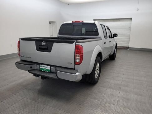 Used 2019 Nissan Frontier SV RWD image 9