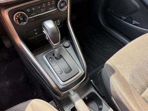 Used 2019 Ford EcoSport SE AWD/4WD image 16