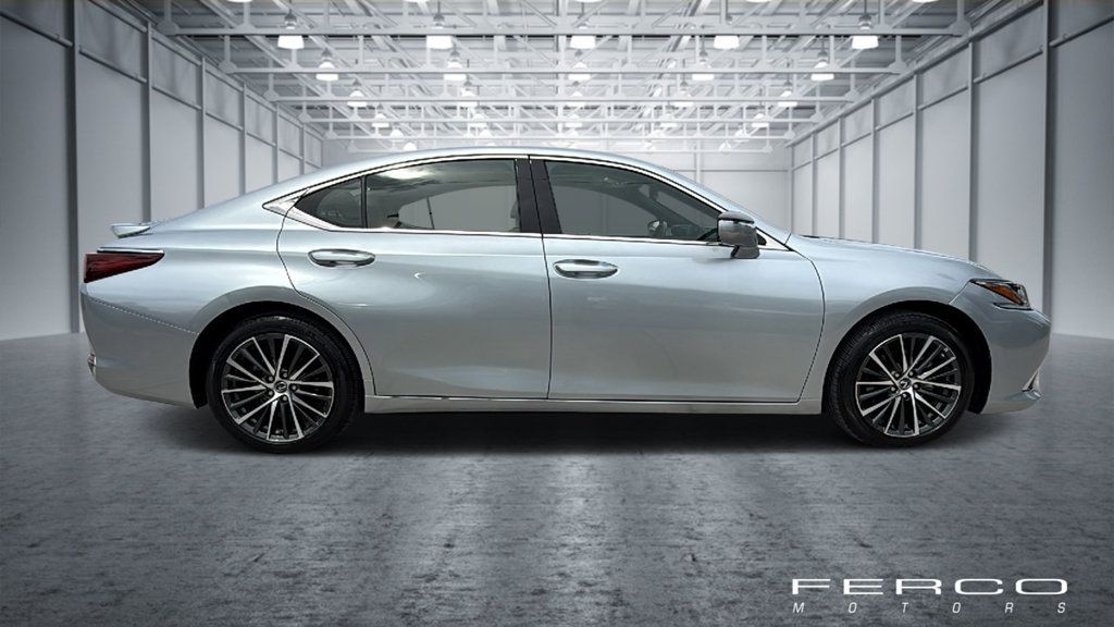 Used 2023 Lexus ES 300h w/ Premium Package FWD image 6