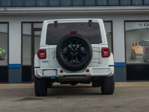 Used 2021 Jeep Wrangler Unlimited Sahara image 7