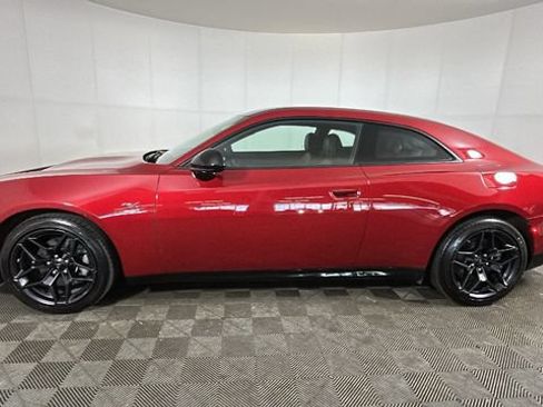 Used 2024 Dodge Charger Daytona R/T w/ Plus Group AWD/4WD image 5