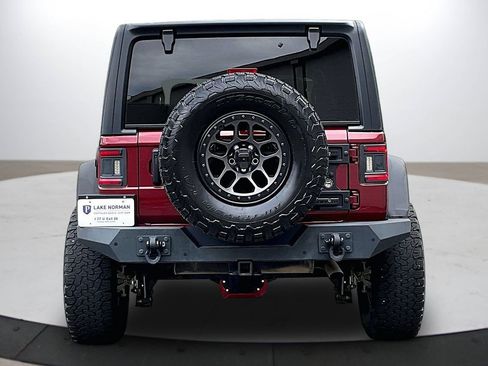 Used 2021 Jeep Wrangler Unlimited Rubicon w/ Xtreme Recon 35" Tire Package AWD/4WD image 7