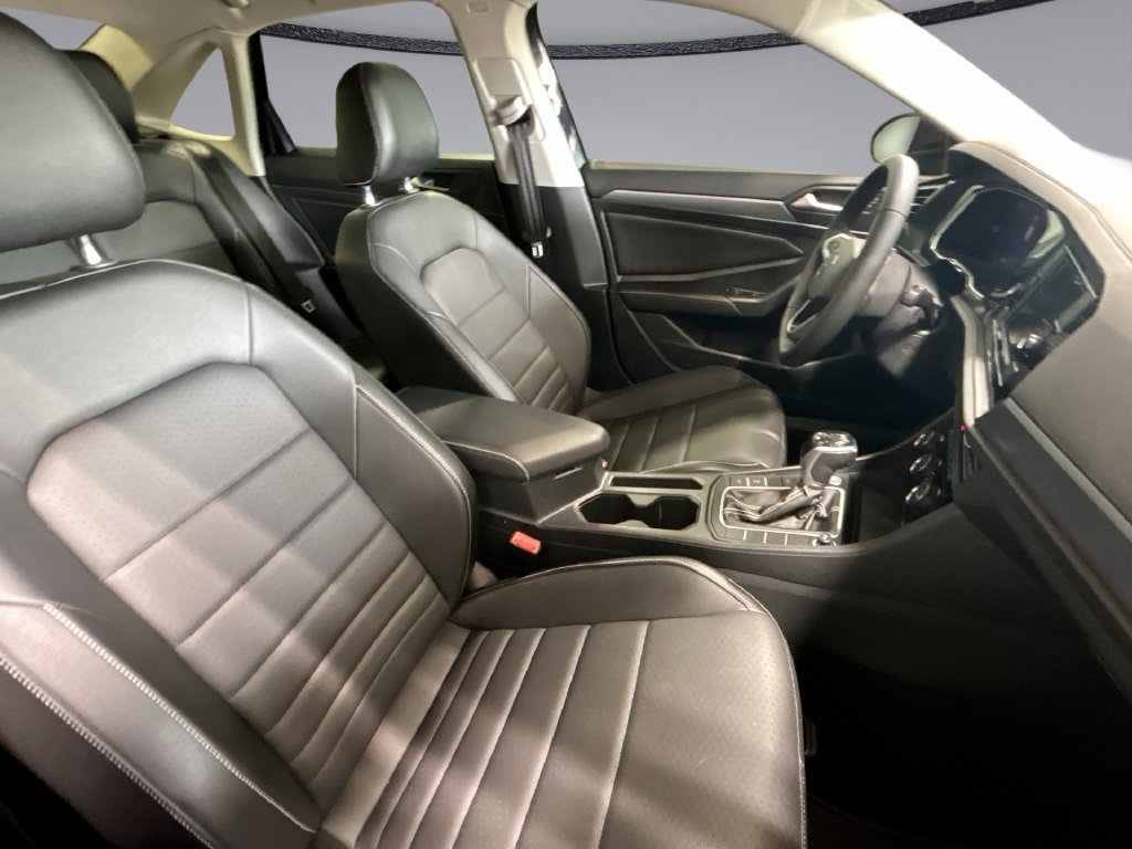 Used 2022 Volkswagen Jetta SE FWD image 9