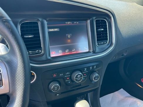 Used 2014 Dodge Charger R/T RWD image 19