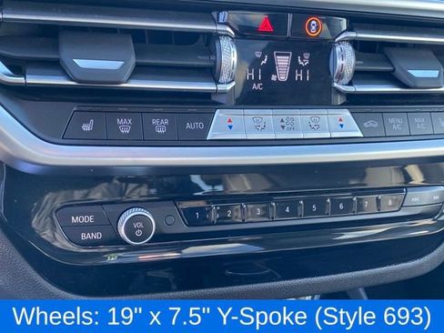 Used 2024 BMW X3 xDrive30i image 14