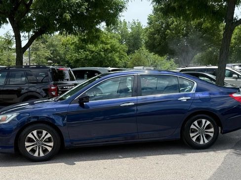 Used 2015 Honda Accord LX image 5