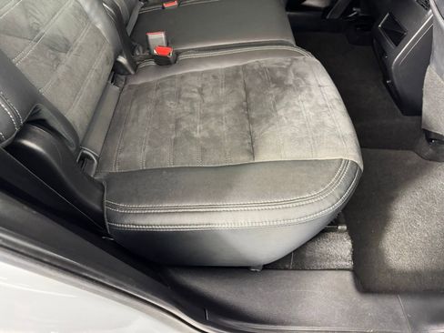 Used 2023 Mitsubishi Outlander SE Black Edition image 29