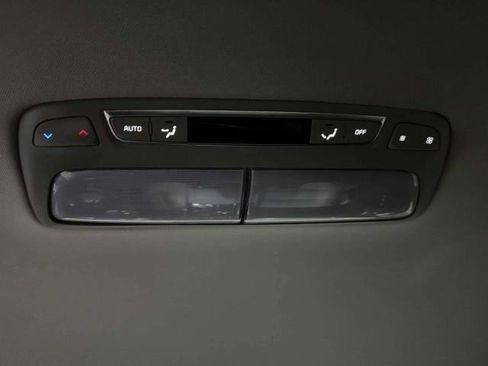 Used 2024 Kia Telluride S FWD image 19