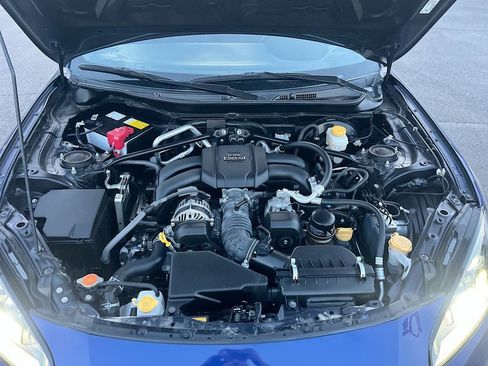 Used 2023 Toyota GR86 Premium w/ ALL Weather Mat Package (TMS) RWD image 28