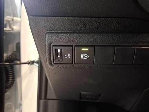New 2026 Toyota Corolla SE FWD image 18