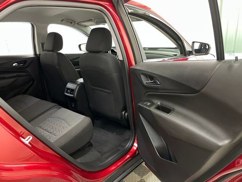 Used 2024 Chevrolet Equinox LT FWD image 40