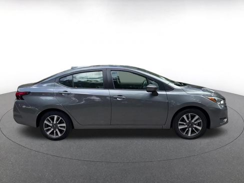 Used 2025 Nissan Versa SV FWD image 16