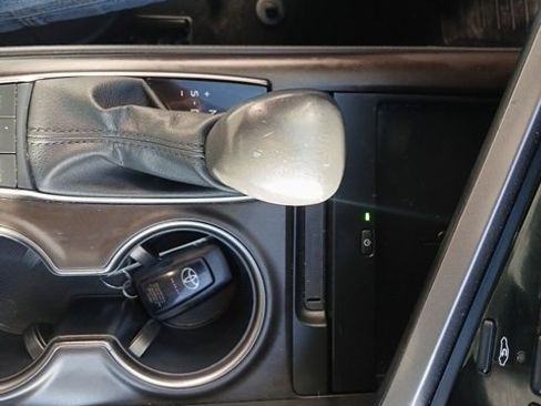 Used 2024 Toyota Camry XSE image 33