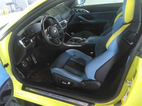 Used 2021 BMW M4 Coupe w/ Executive Package RWD image 3