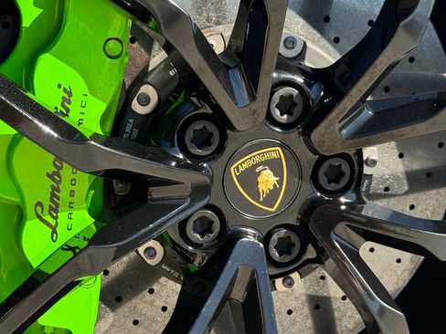 Used 2017 Lamborghini Huracan LP 610-4 image 65