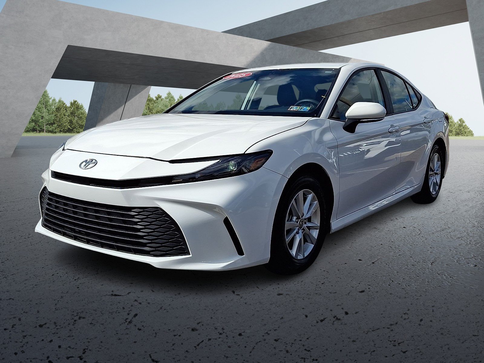 Certified 2025 Toyota Camry LE FWD image 3