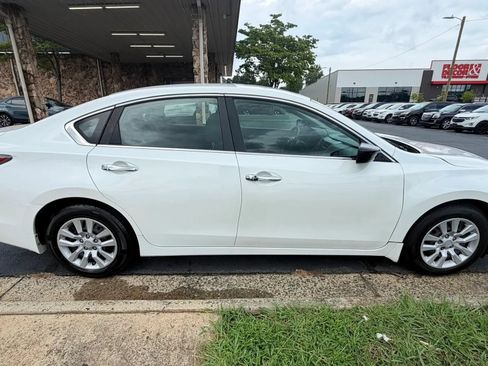 Used 2015 Nissan Altima 2.5 S w/ Power Driver Seat Package FWD image 8
