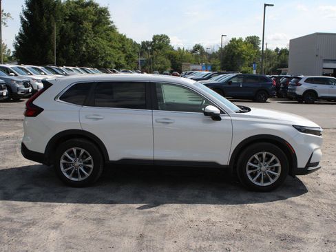 Used 2024 Honda CR-V EX image 4