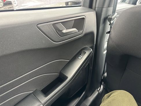 Used 2025 Ford Escape Active image 33