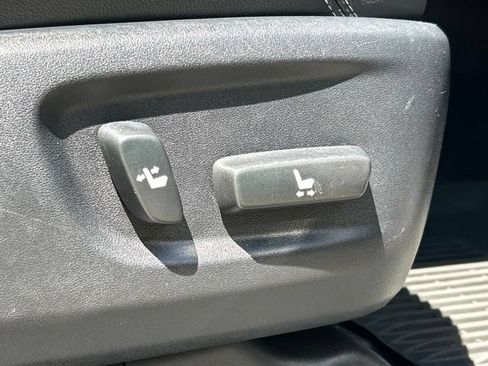 Used 2019 Toyota 4Runner SR5 Premium AWD/4WD image 24