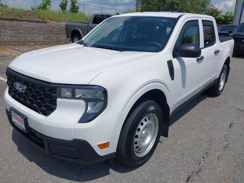 Certified 2025 Ford Maverick XL w/ Equipment Group 102A AWD/4WD image 4
