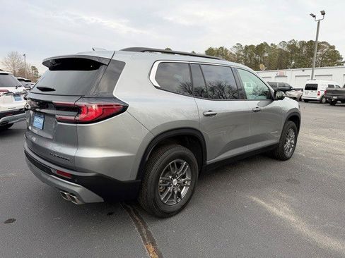Certified 2025 GMC Acadia Elevation image 8