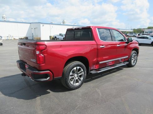 Certified 2024 Chevrolet Silverado 1500 High Country AWD/4WD image 7