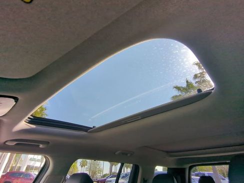 Used 2025 Hyundai Santa Fe Limited FWD image 25