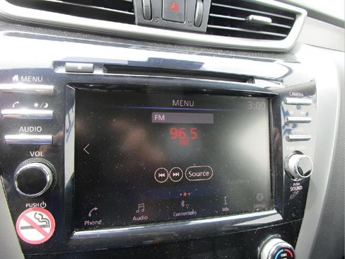 Used 2023 Nissan Murano SV image 12