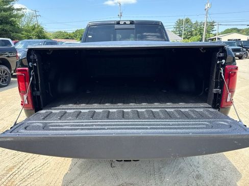 New 2026 RAM 2500 Laramie AWD/4WD image 26