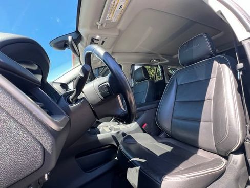 Used 2020 GMC Terrain Denali w/ Denali Premium Package AWD/4WD image 18