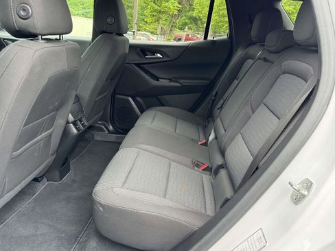 Used 2025 Chevrolet Equinox LT AWD/4WD image 16
