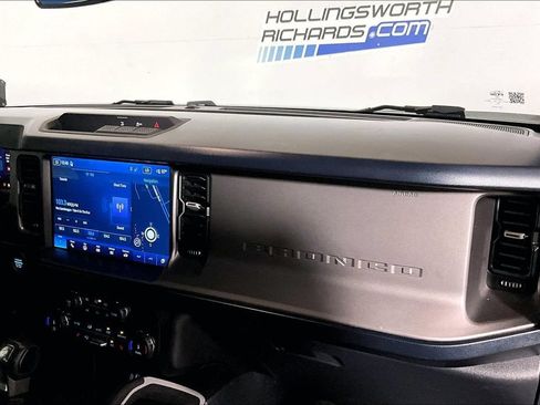 Used 2022 Ford Bronco Outer Banks AWD/4WD image 12