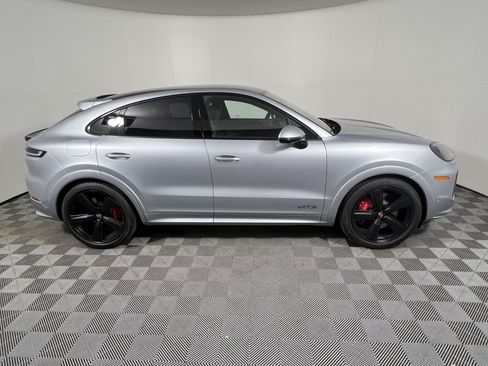 Certified 2026 Porsche Cayenne GTS AWD/4WD image 8