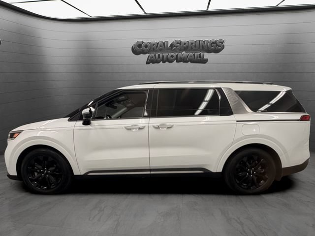 Used 2024 Kia Carnival SX FWD image 2