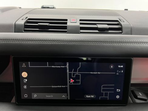 Used 2020 Land Rover Defender 110 HSE image 43