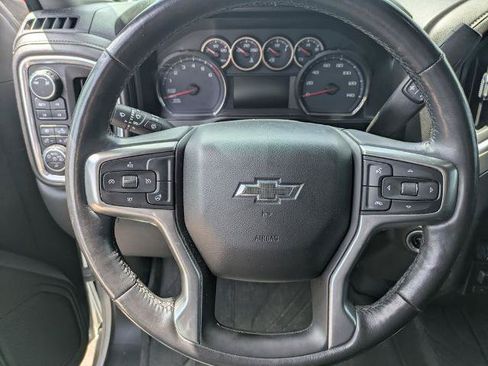 Used 2019 Chevrolet Silverado 1500 RST AWD/4WD image 9