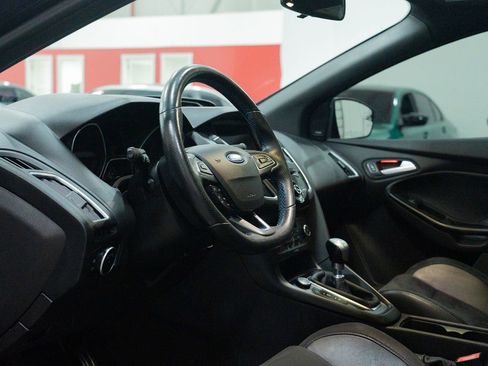 Used 2017 Ford Focus RS image 17