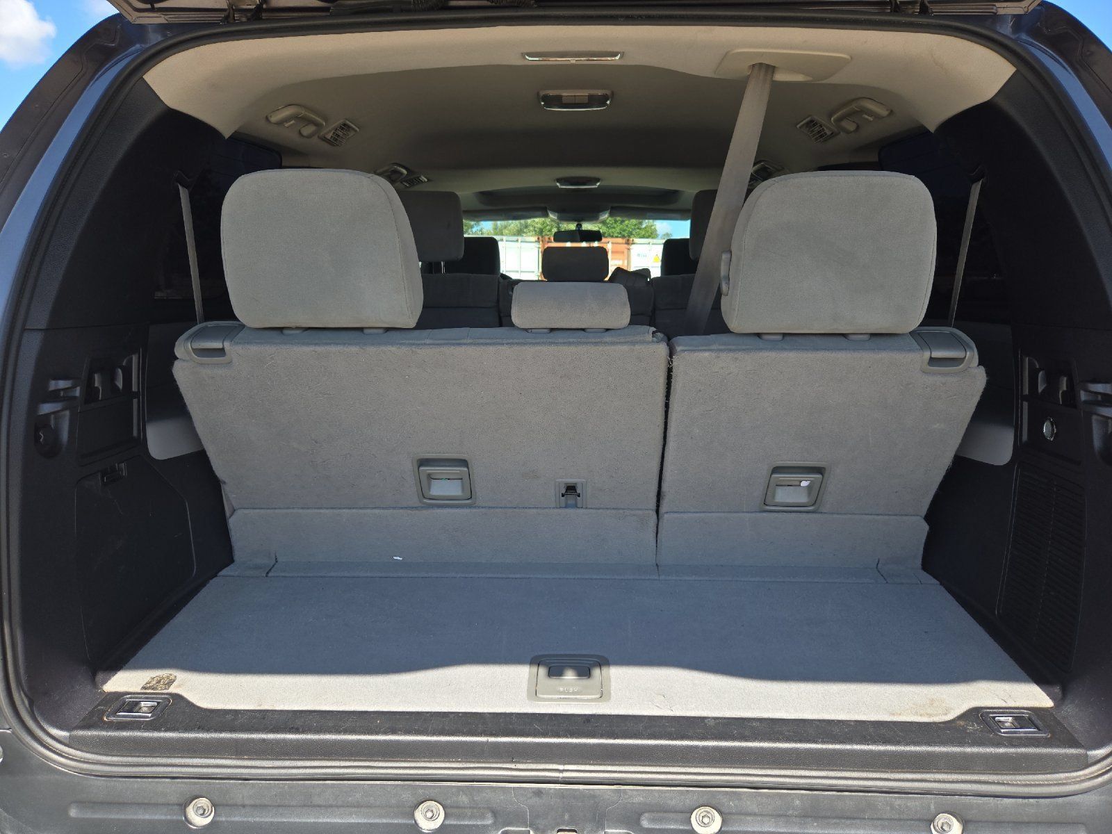 Used 2015 Toyota Sequoia SR5 RWD image 15