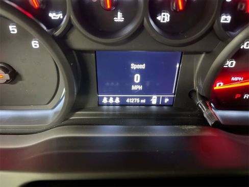 Used 2024 Chevrolet Silverado 2500 Custom w/ Custom Value Package image 12